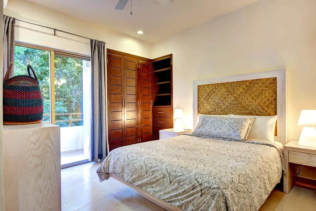 Garden Lili 3 Bedroom Sleeps 6 トゥルム ホテル